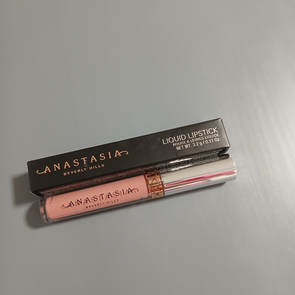 Anastasia Beverly Hills Liquid Lipstick - Picture 1 of 4